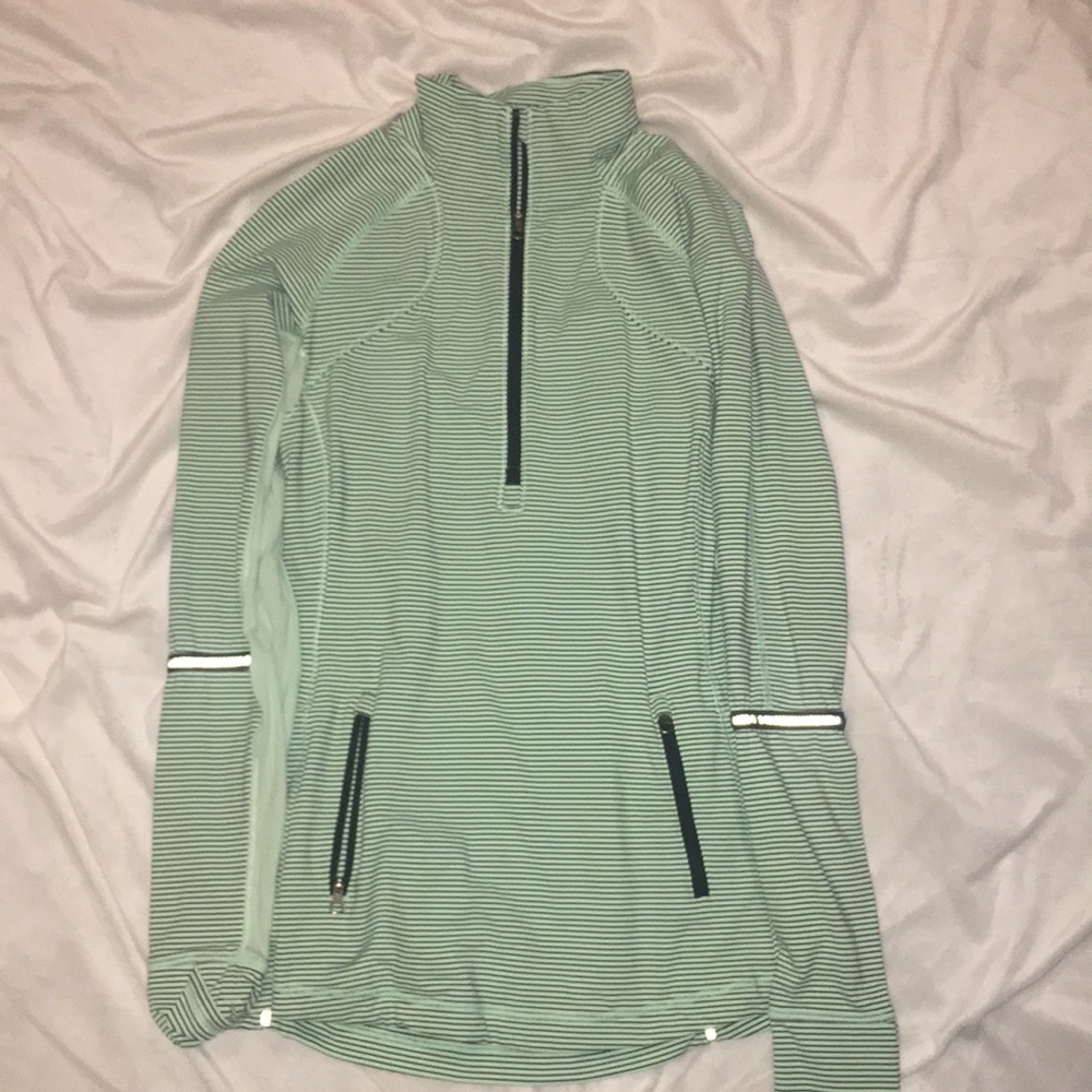 Lulu lemon pull over!
